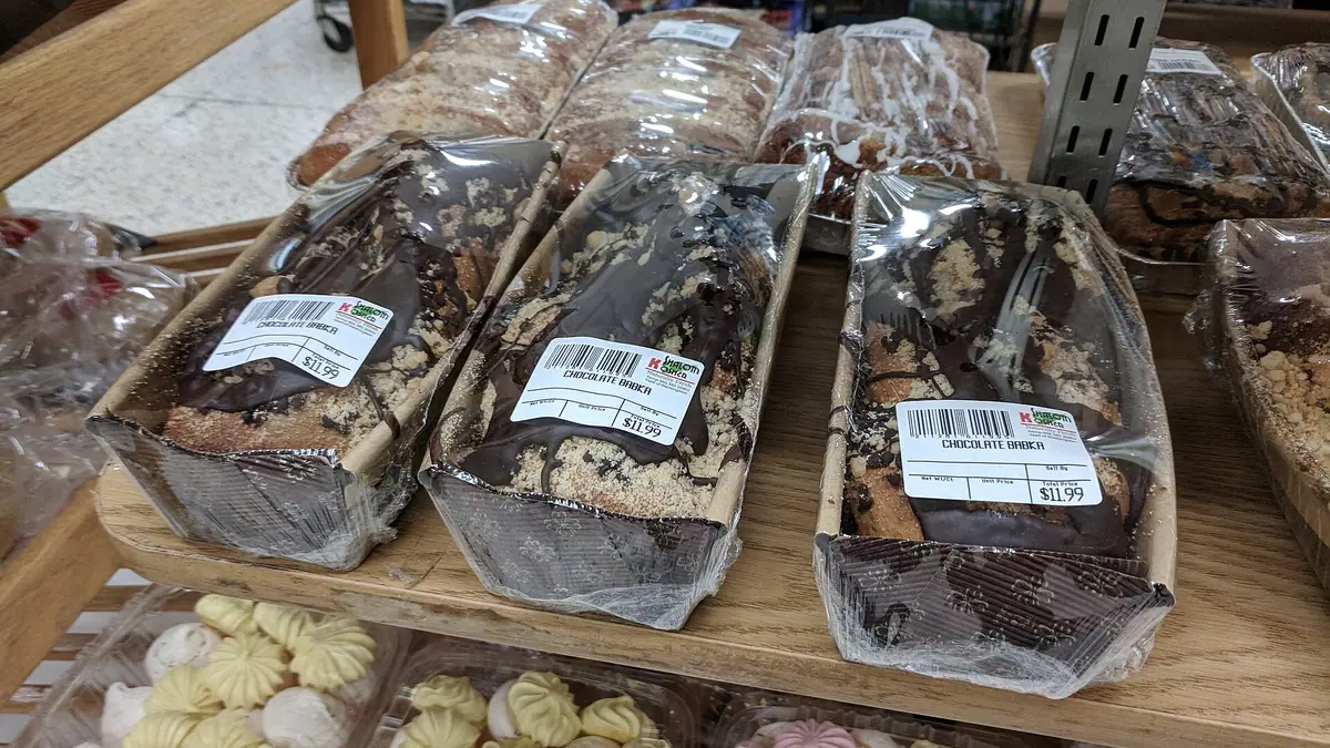Bayne's – bakery in Abbeyhill Colonies, Edinburgh